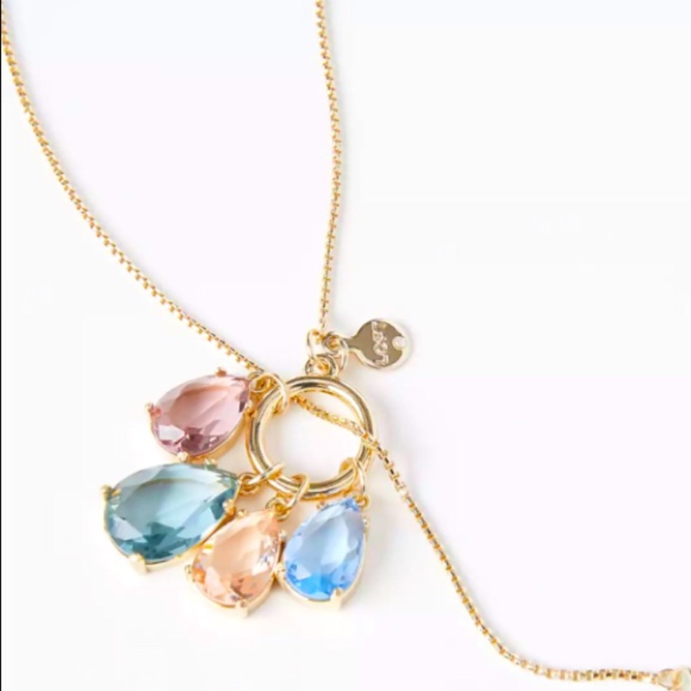 Gold stone cluster pendant necklace